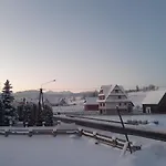 Goscinne Wierzbowka Przy Termach Witów