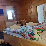 Goscinne Wierzbowka Przy Termach Witów