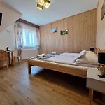 Goscinne Wierzbowka Przy Termach 民宿 Witów