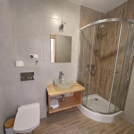 Homestay Goscinne Wierzbowka Przy Termach