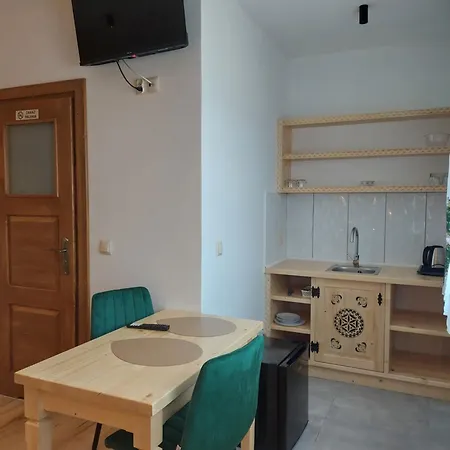 Goscinne Wierzbowka Przy Termach Homestay
