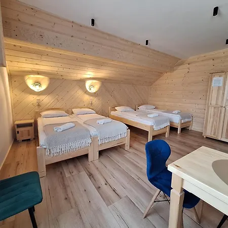 Goscinne Wierzbowka Przy Termach *