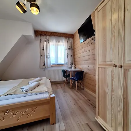 Goscinne Wierzbowka Przy Termach