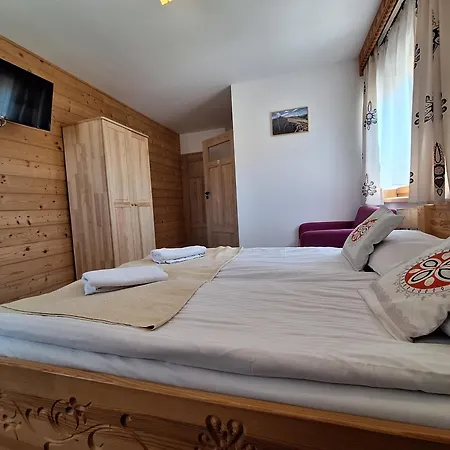 Goscinne Wierzbowka Przy Termach