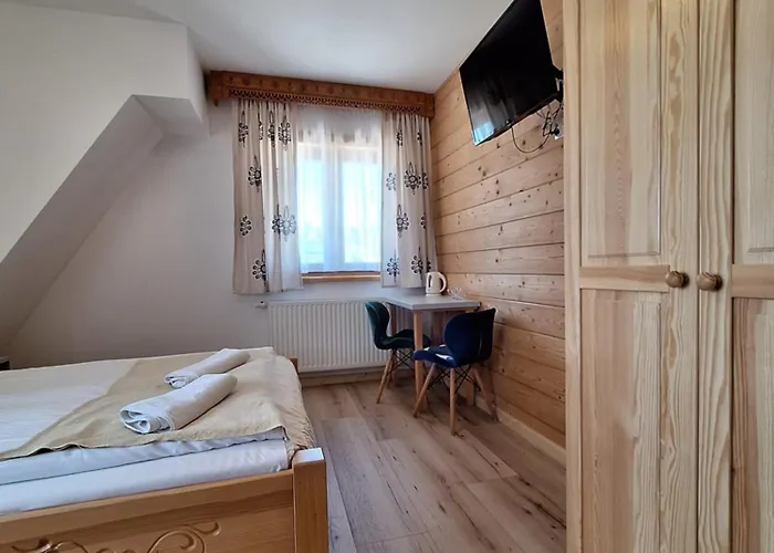 Goscinne Wierzbowka Przy Termach