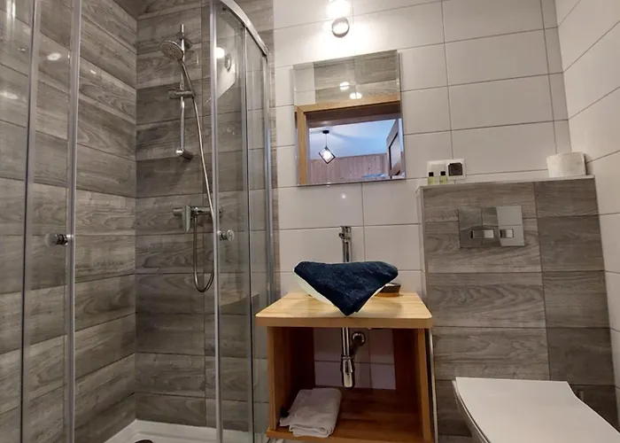 Goscinne Wierzbowka Przy Termach *